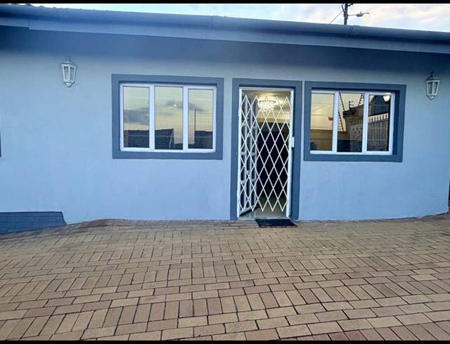 2 BEDROOM PROPERTY TO RENT IN RESERVOIR HILLS